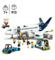 LEGO City 60367 L'Avion de Ligne, Jouet avec Bus de l'Aéroport, Remorqueur, Camion a Bagages et 9 Minifigurines