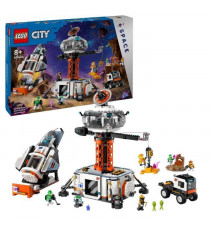 LEGO 60438 City La Station Spatiale et la Base de Lancement de Fusées, Jouet sur L'Espace, avec Robot et 6 Minifigurines